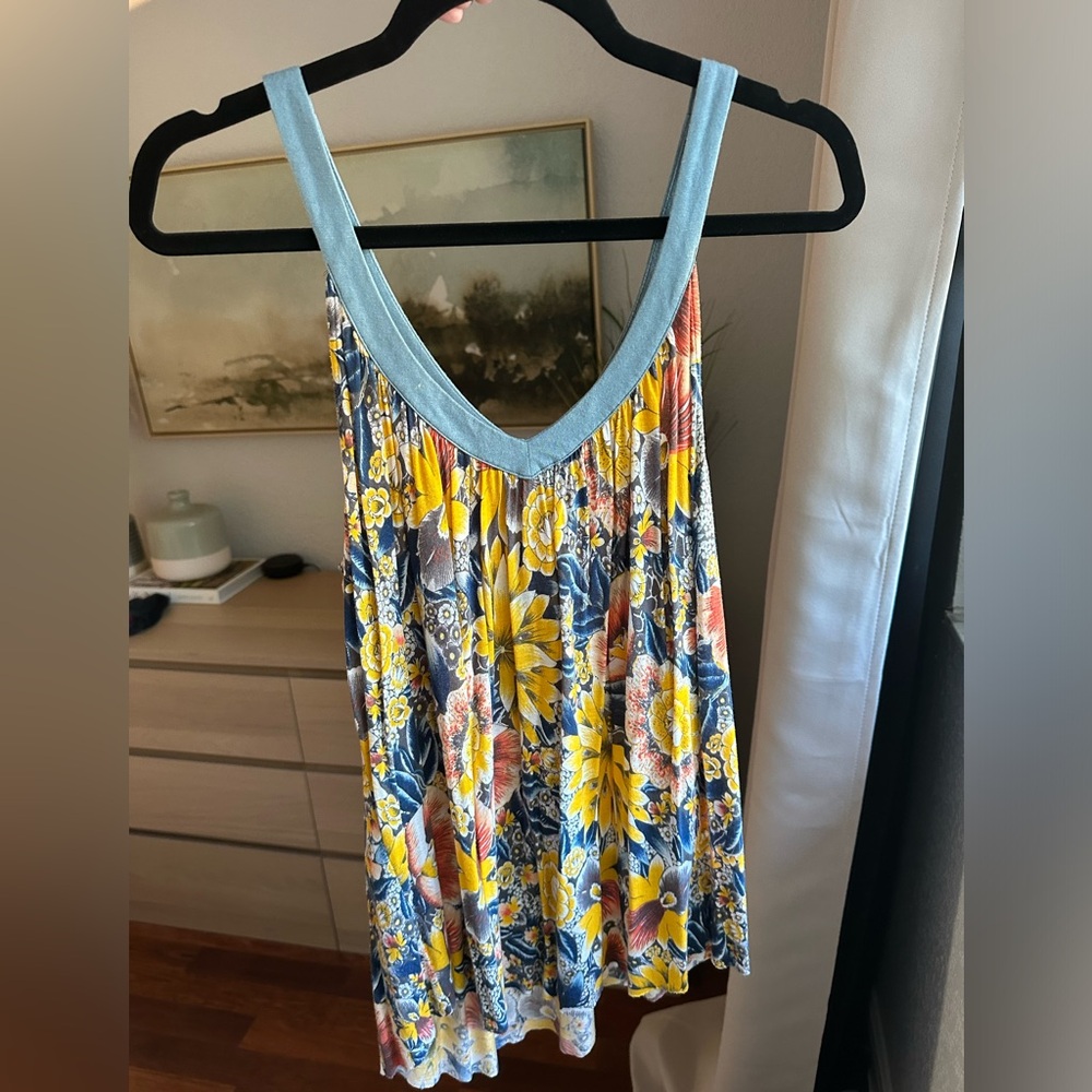 FREE PEOPLE flowy top